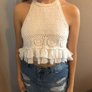 Croché halter crop top
